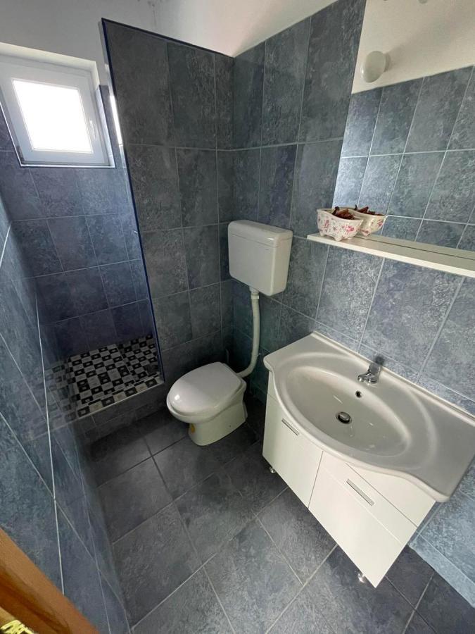 Guesthouse Petrovic Virpazar Exterior foto